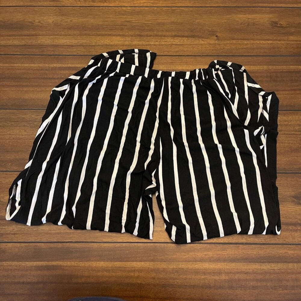 Olivaceous Women's Striped Relaxed Fit Trousers black white  size small - Picture 3 of 12